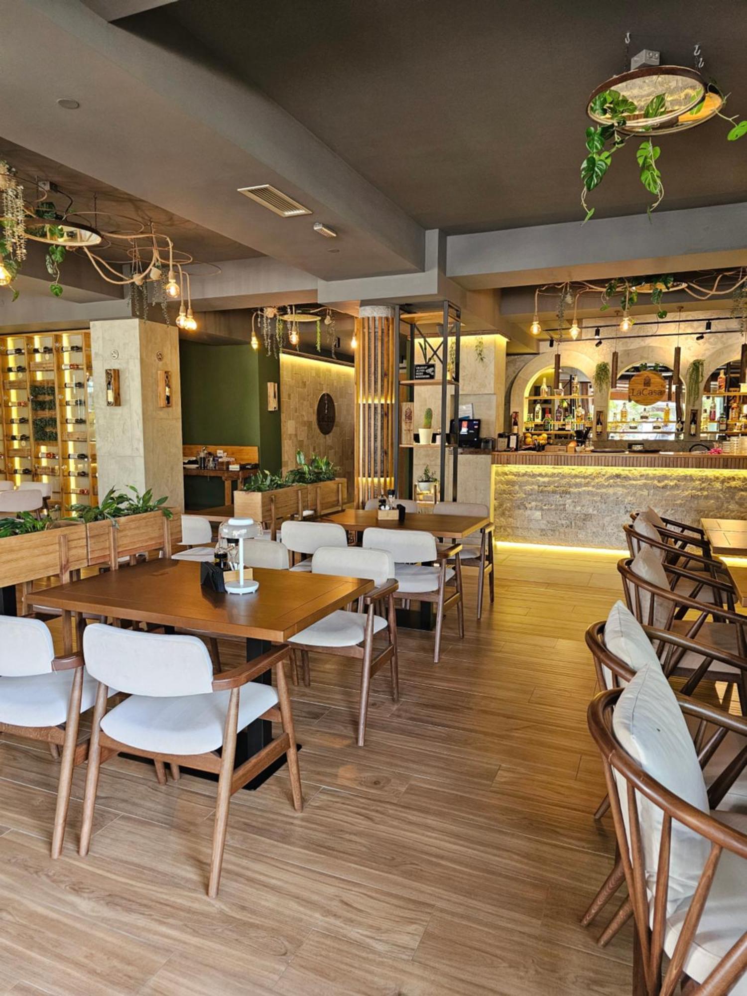 Lacasa Apartments & Restaurant Ulcinj Exterior photo